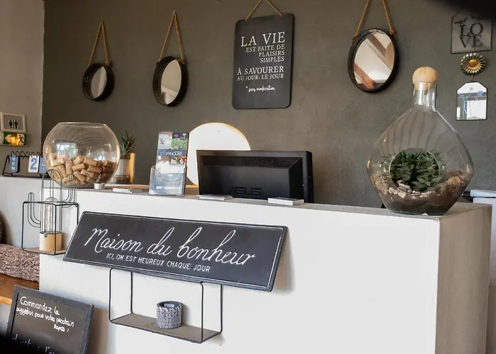 Hotel Logis Restaurant De L'espinouse 3*